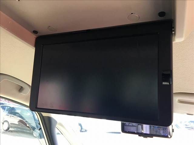 Nissan SERENA 2018-08 20667-21