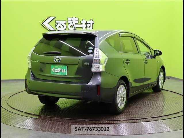 Toyota PRIUS ALPHA 2012-09 234346-1