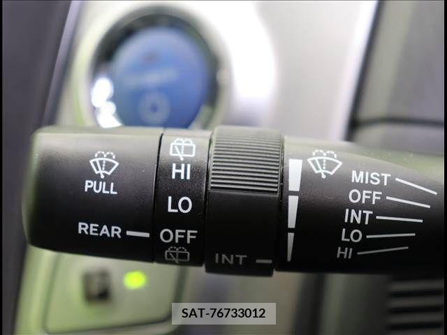 Toyota PRIUS ALPHA 2012-09 234346-8