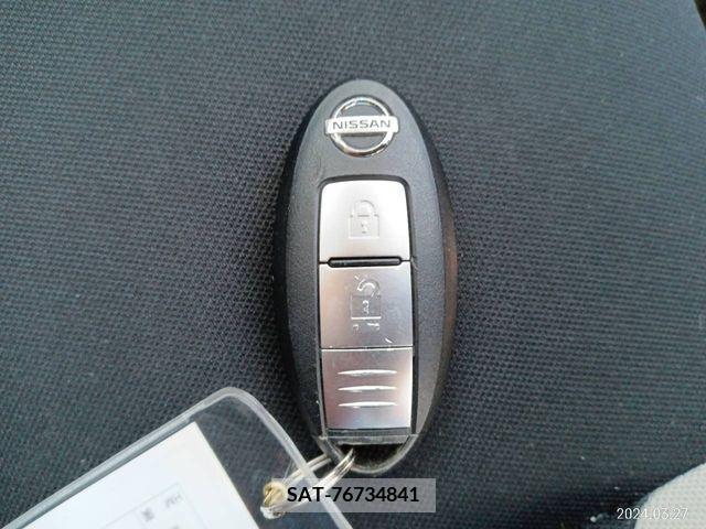 Nissan NOTE 2019-04 212737-8