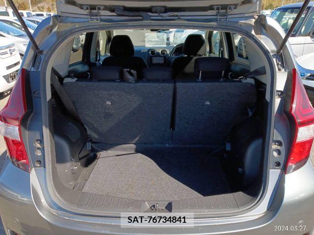 Nissan NOTE 2019-04 212737-2