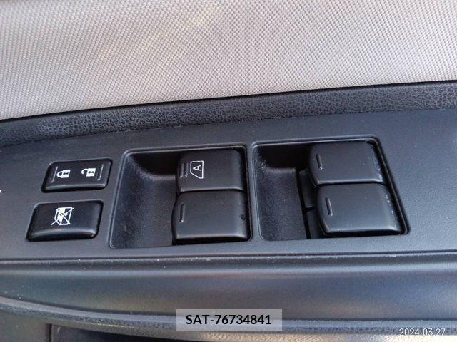 Nissan NOTE 2019-04 212737-6