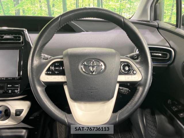Toyota PRIUS 2016-04 330499-11