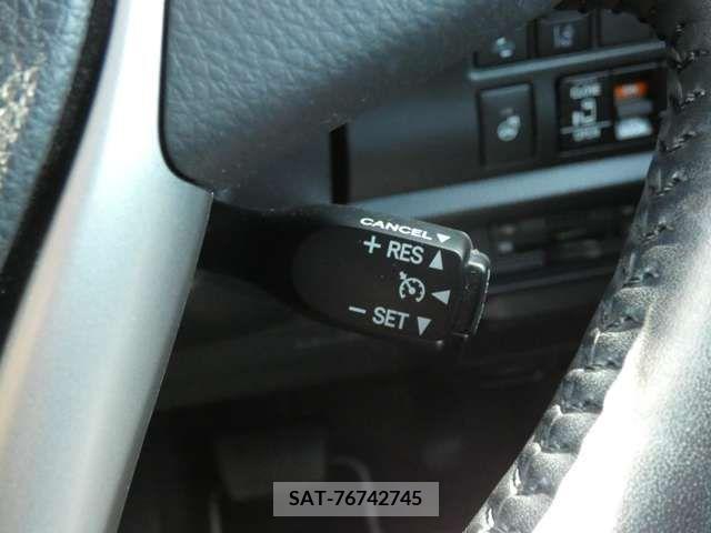 Toyota ESQUIRE 2019-99 390660-15