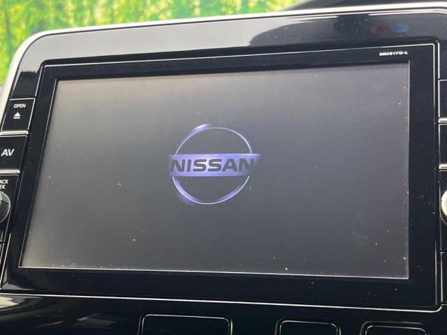 Nissan SERENA 2018-04 188504-3