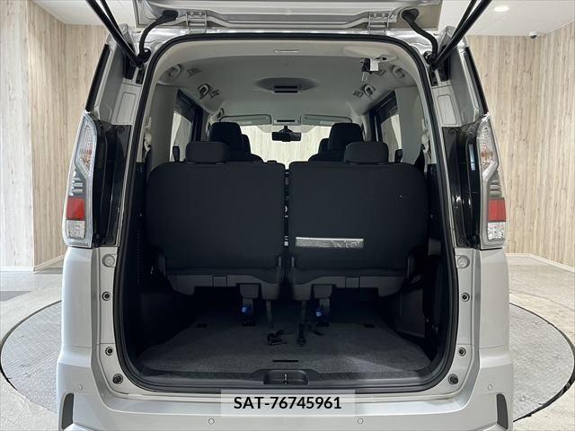 Nissan SERENA 2018-05 324971-11