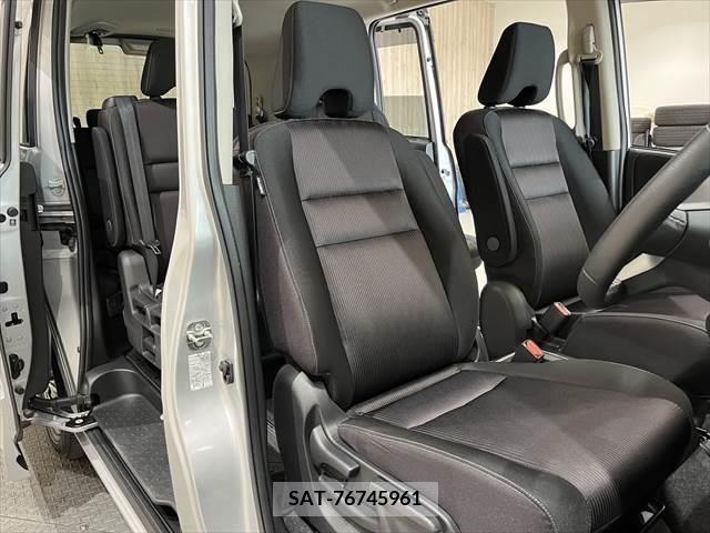 Nissan SERENA 2018-05 324971-8
