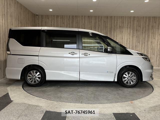 Nissan SERENA 2018-05 324971-18