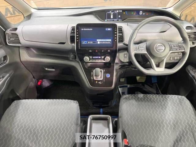 Nissan SERENA 2019-10 284138-1