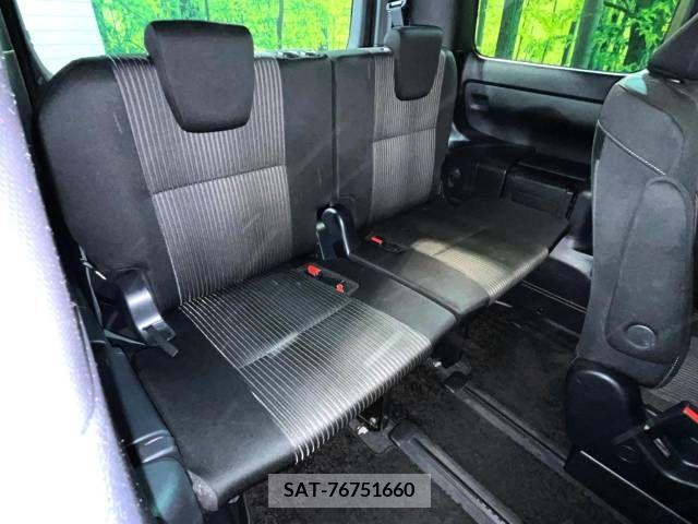 Toyota VOXY 2019-09 350656-10