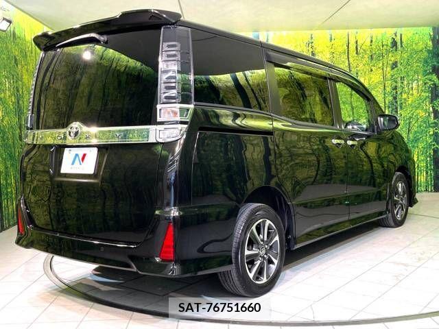 Toyota VOXY 2019-09 350656-18