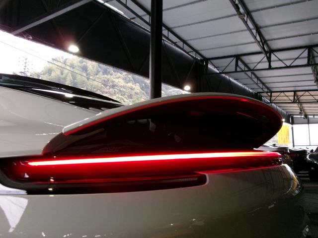 Porsche 911 2020-03 196315-9