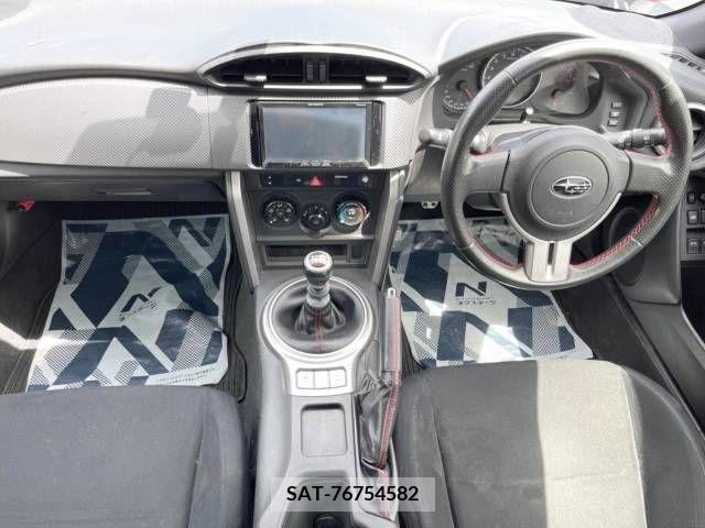 Subaru BRZ 2012-04 329980-1