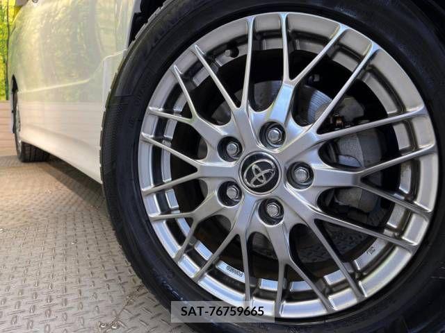Toyota NOAH HYBRID 2018-07 354982-14