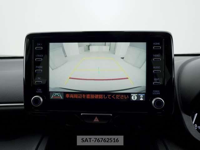 Toyota YARIS CROSS 2023-10 331947-9