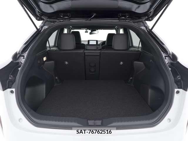 Toyota YARIS CROSS 2023-10 331947-7
