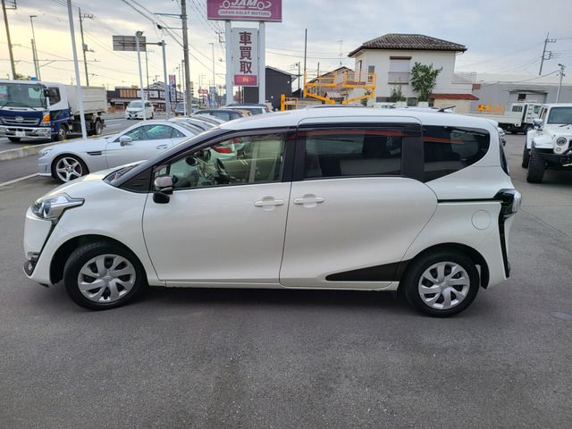 Toyota SIENTA 2016-10 183386-3