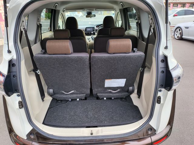 Toyota SIENTA 2016-10 183386-12