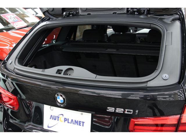 Bmw 3 SERIES 2016-11 714-26