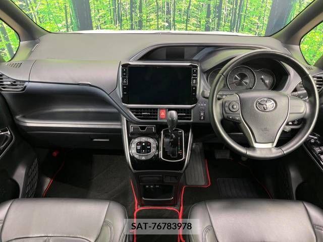 Toyota VOXY 2019-06 321645-1