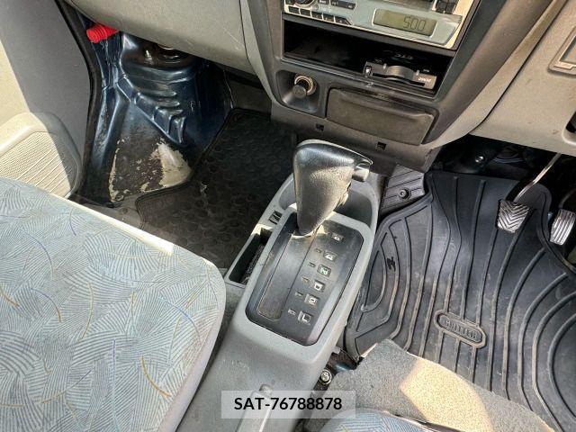 Nissan CLIPPER VAN 2007-11 376176-18