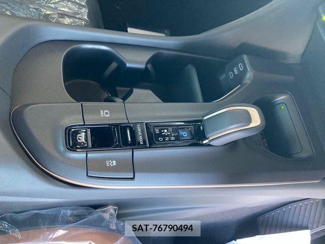 Toyota CROWN 2023-05 200634-20