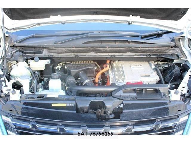 Nissan SERENA 2019-11 367803-17