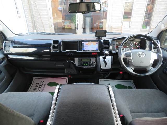 Toyota HIACE WAGON 2014-05 13511-7