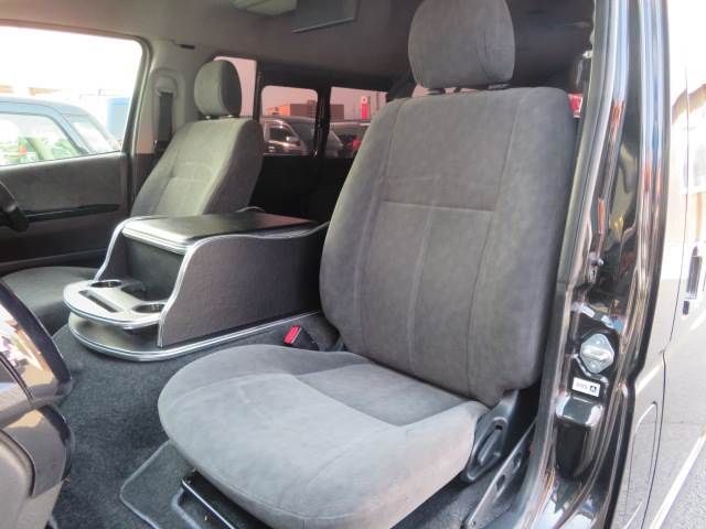 Toyota HIACE WAGON 2014-05 13511-6