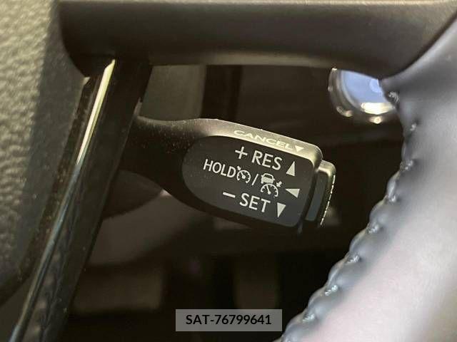 Toyota PRIUS 2021-06 331367-5