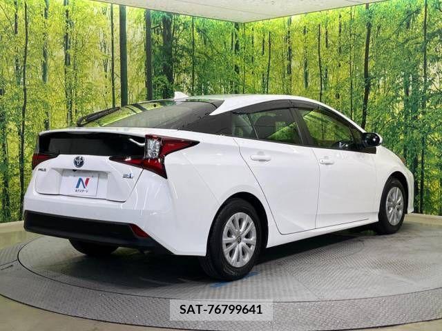 Toyota PRIUS 2021-06 331367-17