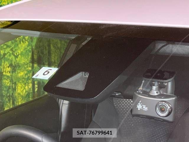 Toyota PRIUS 2021-06 331367-2