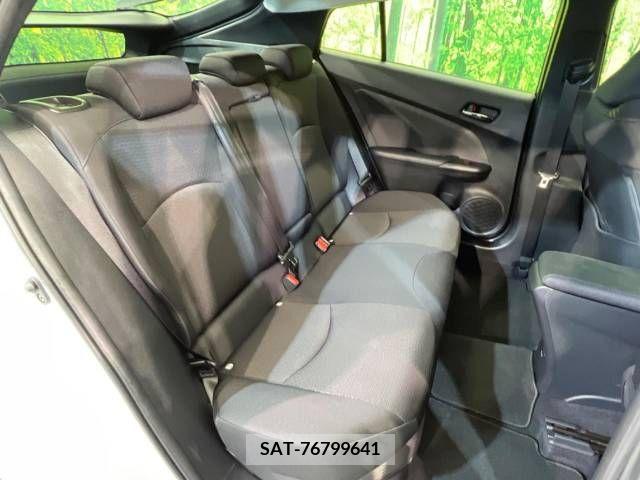 Toyota PRIUS 2021-06 331367-10