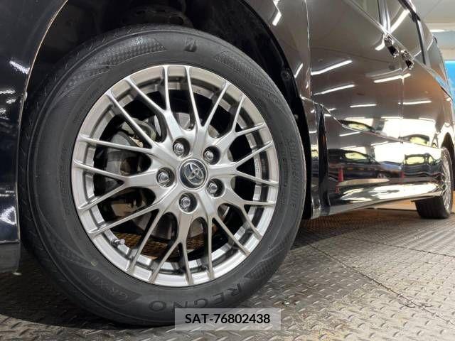 Toyota VOXY HYBRID 2016-04 370602-13