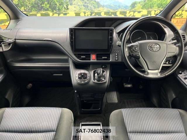 Toyota VOXY HYBRID 2016-04 370602-1
