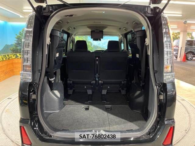 Toyota VOXY HYBRID 2016-04 370602-10