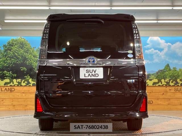 Toyota VOXY HYBRID 2016-04 370602-15
