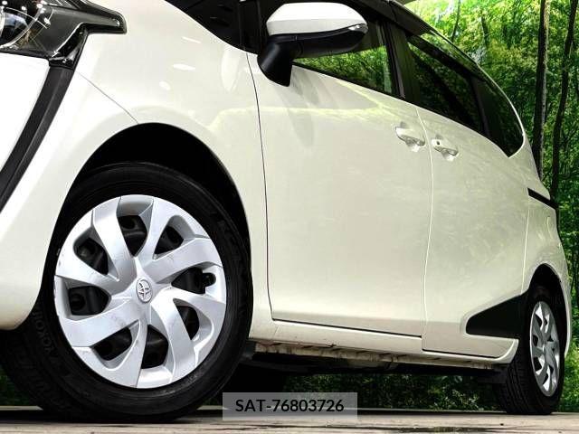 Toyota SIENTA 2015-11 329412-13