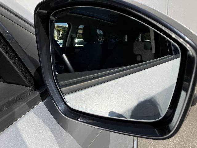Jaguar E-PACE 2018-03 4224-9