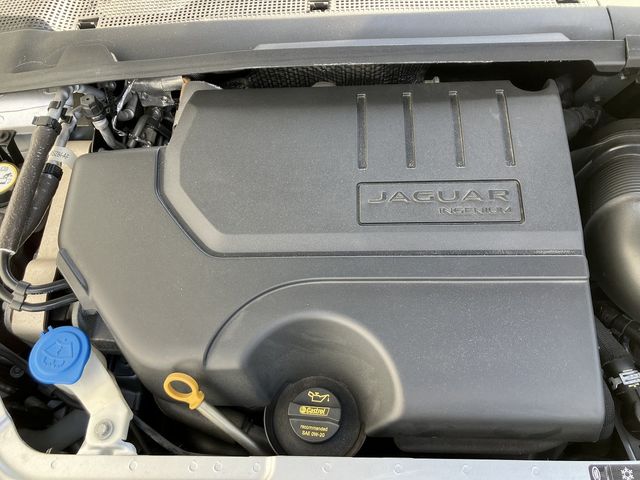 Jaguar E-PACE 2018-03 4224-19