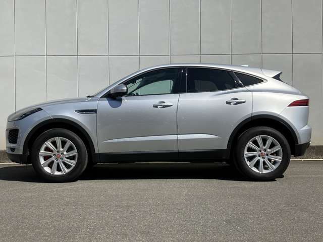 Jaguar E-PACE 2018-03 4224-3