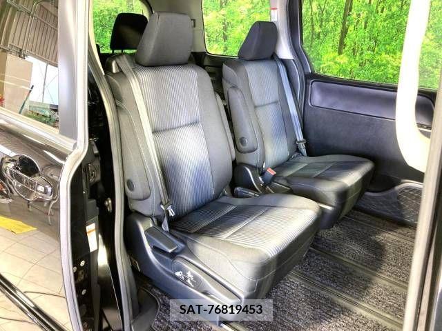 Toyota VOXY 2014-06 289869-8