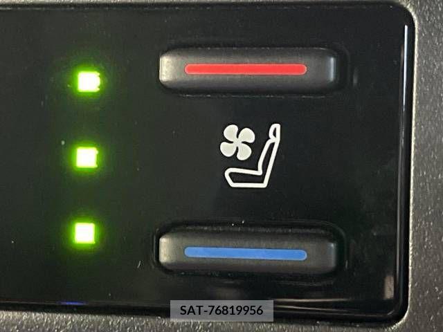 Toyota RAV4 2021-01 237722-3