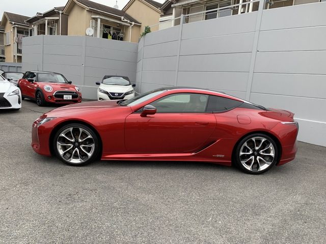 Lexus LC 2017-12 24421-4