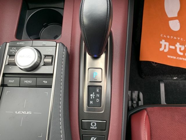 Lexus LC 2017-12 24421-7