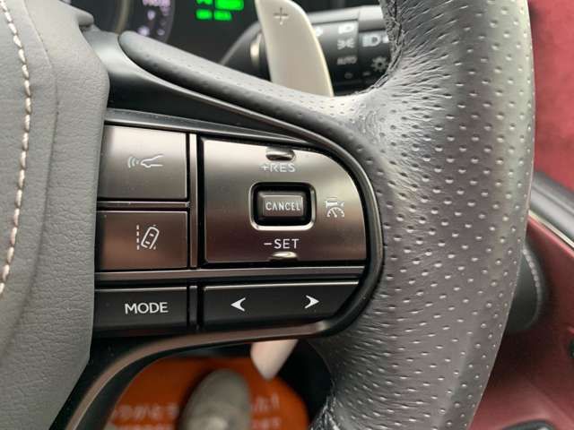 Lexus LC 2017-12 24421-21