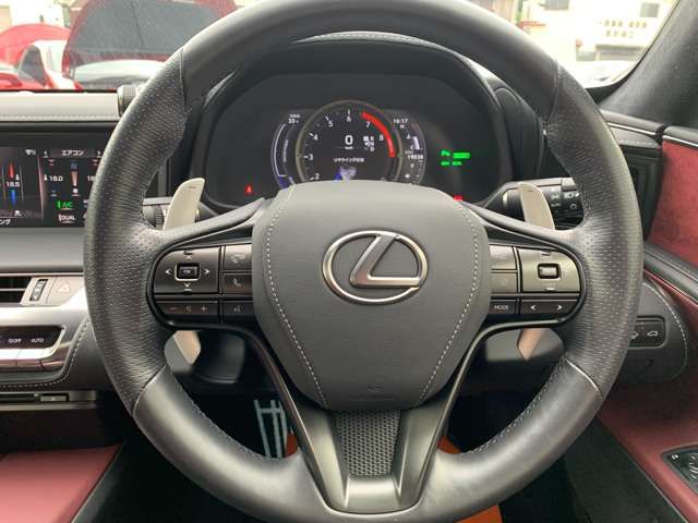 Lexus LC 2017-12 24421-1