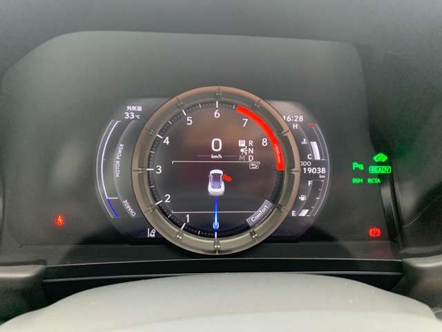 Lexus LC 2017-12 24421-9