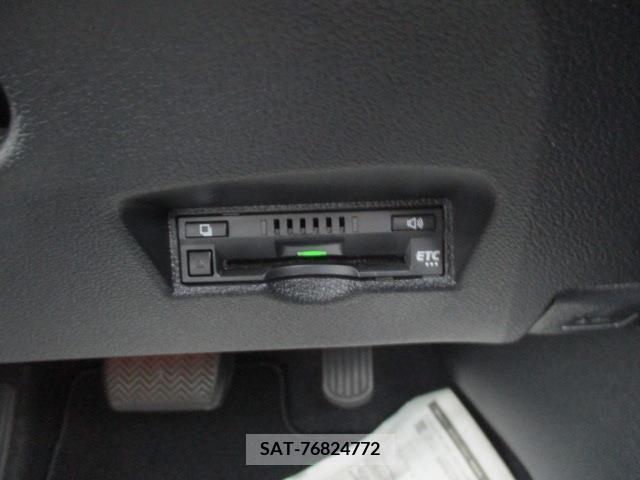 Toyota PRIUS 2017-05 281825-16