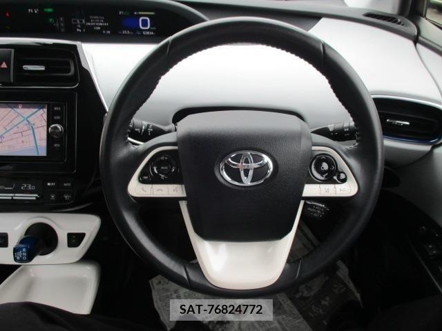 Toyota PRIUS 2017-05 281825-8